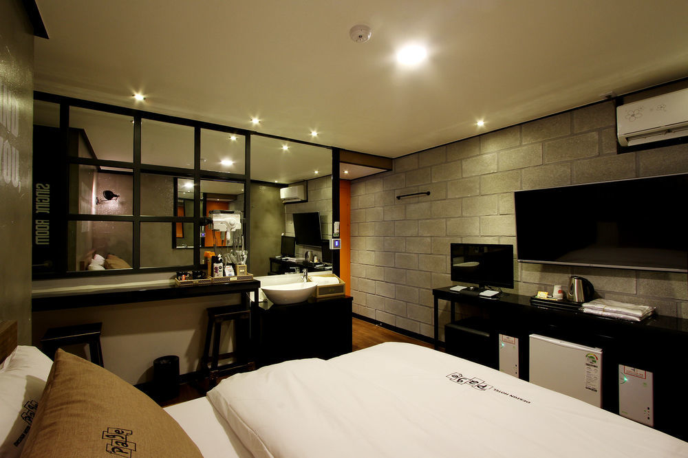 Daejeon Page Hotel Exterior foto