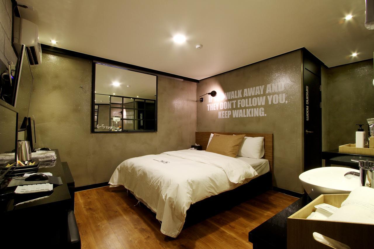 Daejeon Page Hotel Exterior foto